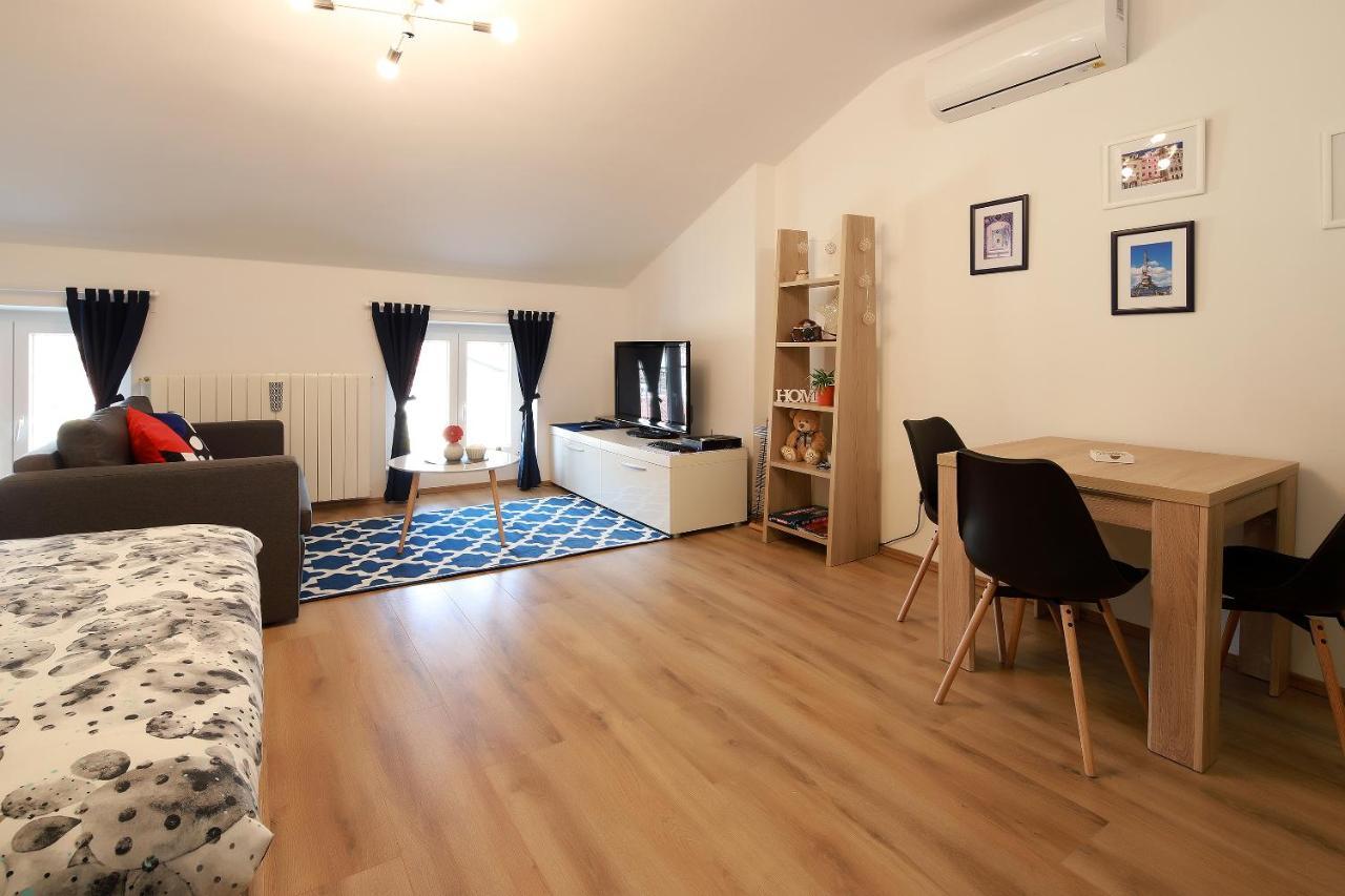 Sweet Loft Apartment Blue in Rijeka center Buitenkant foto