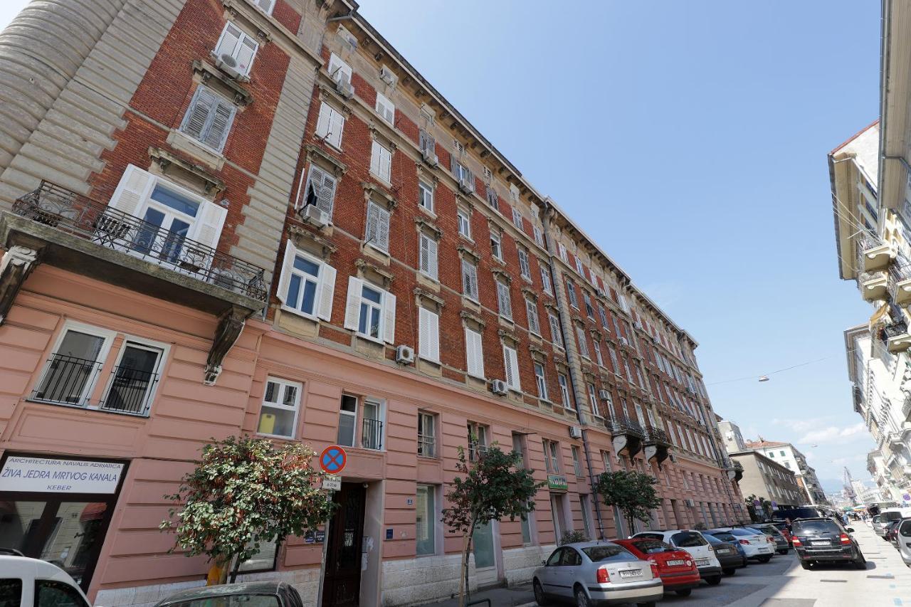 Sweet Loft Apartment Blue in Rijeka center Buitenkant foto